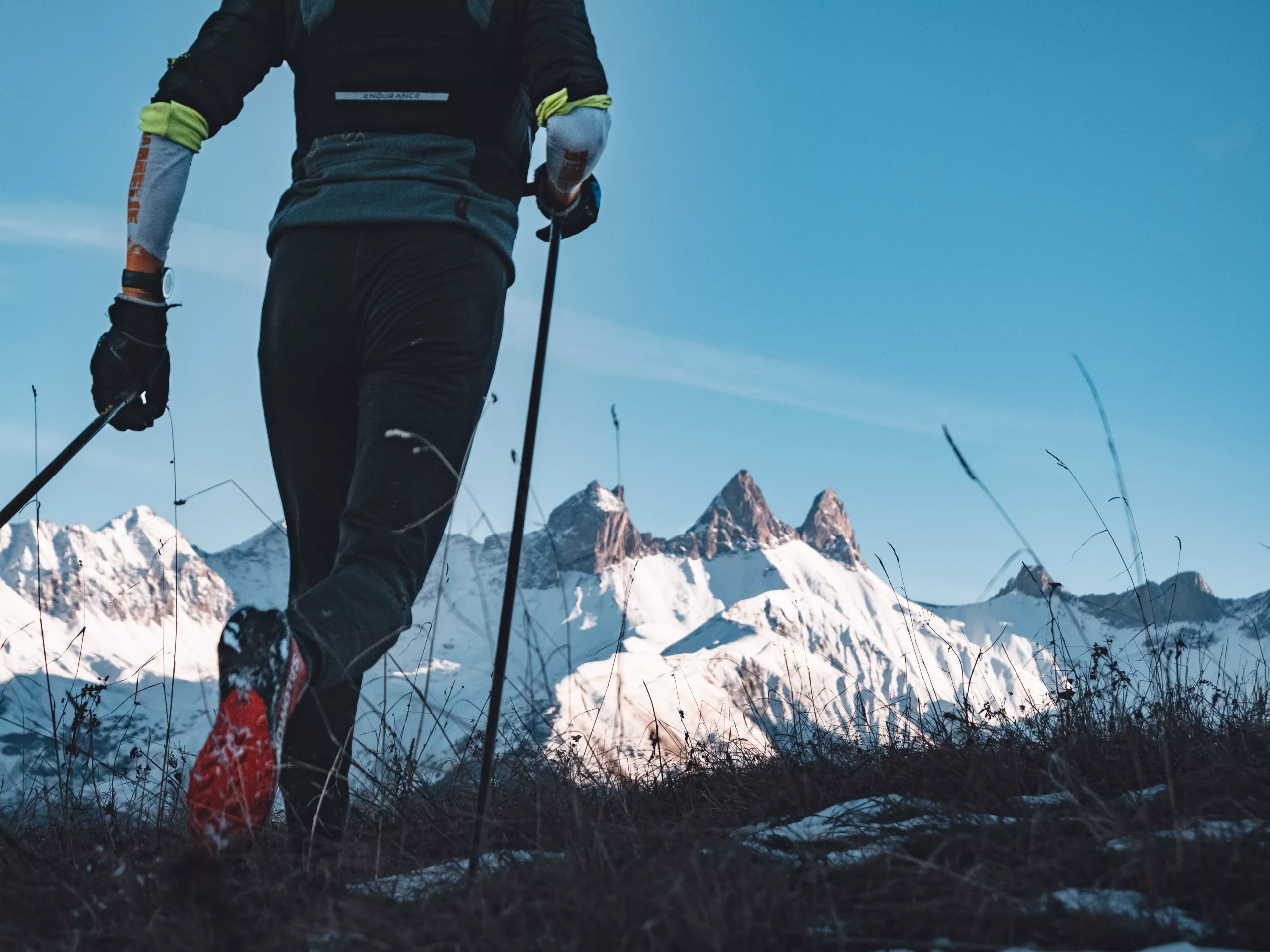 coureur trail blanc du corbier